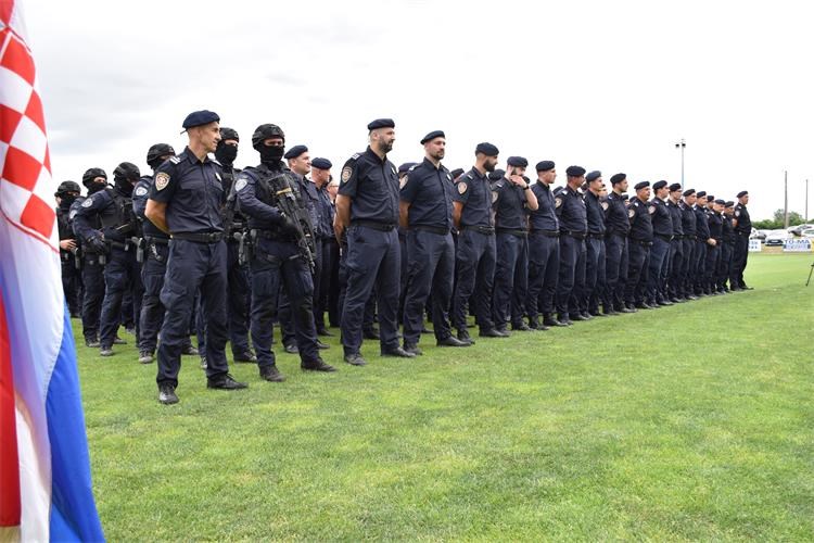 Slika /slike/Zatvorski sustav/Dan pravosudne policije/Foto pravosudn policija.JPG